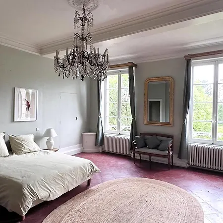 Ferienhaus Historic Manor With Pool In Quercy