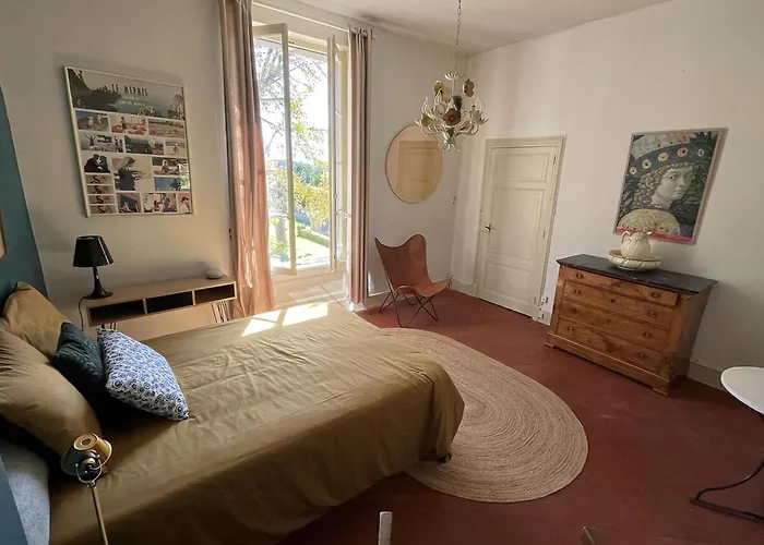 Prázdninový dům Historic Manor With Pool In Quercy Caussade