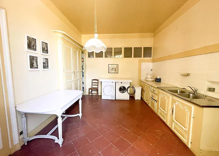 Historic Manor With Pool In Quercy * Caussade