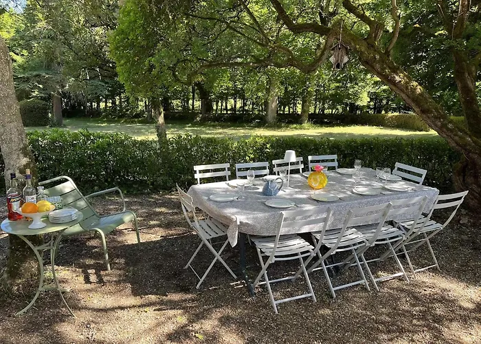 Historic Manor With Pool In Quercy Prázdninový dům