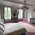 펜션 Historic Manor With Pool In Quercy *