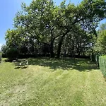 Historic Manor With Pool In Quercy 펜션 코사드