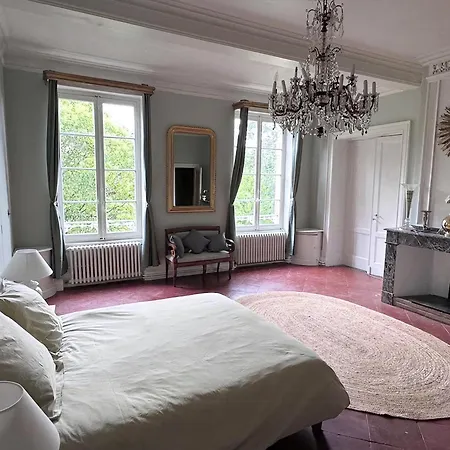 Semesterbostad Historic Manor With Pool In Quercy *