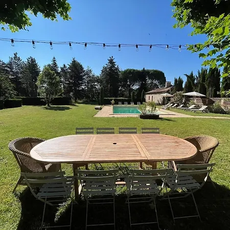 Historic Manor With Pool In Quercy *