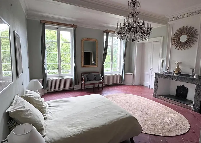 Ferienhaus Historic Manor With Pool In Quercy *