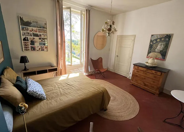 Ferienhaus Historic Manor With Pool In Quercy